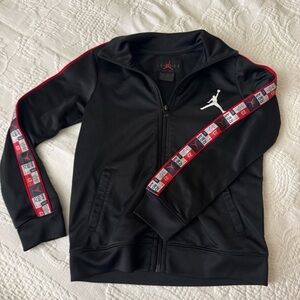 Air Jordan Toddler / kids Track Jacket Black an Red size 4/5 Nike